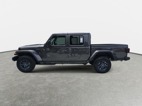 New 2026 Jeep Gladiator Sport AWD/4WD image 8