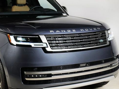New 2026 Land Rover Range Rover Long Wheelbase SE AWD/4WD image 32