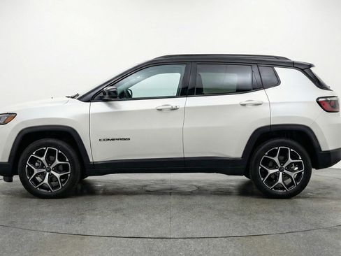 Used 2025 Jeep Compass Limited AWD/4WD image 5