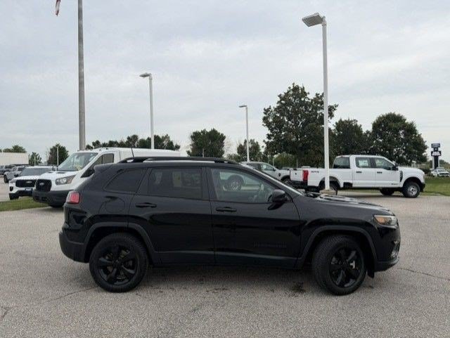 Used 2021 Jeep Cherokee Latitude Plus AWD/4WD image 8
