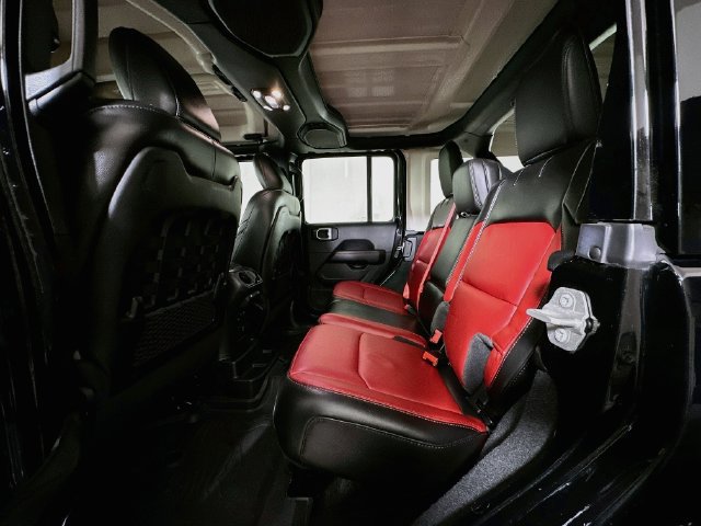 Used 2023 Jeep Wrangler Unlimited Rubicon 392 AWD/4WD image 31
