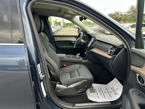 Used 2025 Volvo XC90 B6 Plus AWD/4WD image 11