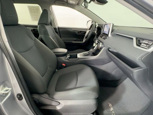 Used 2024 Toyota RAV4 LE image 28