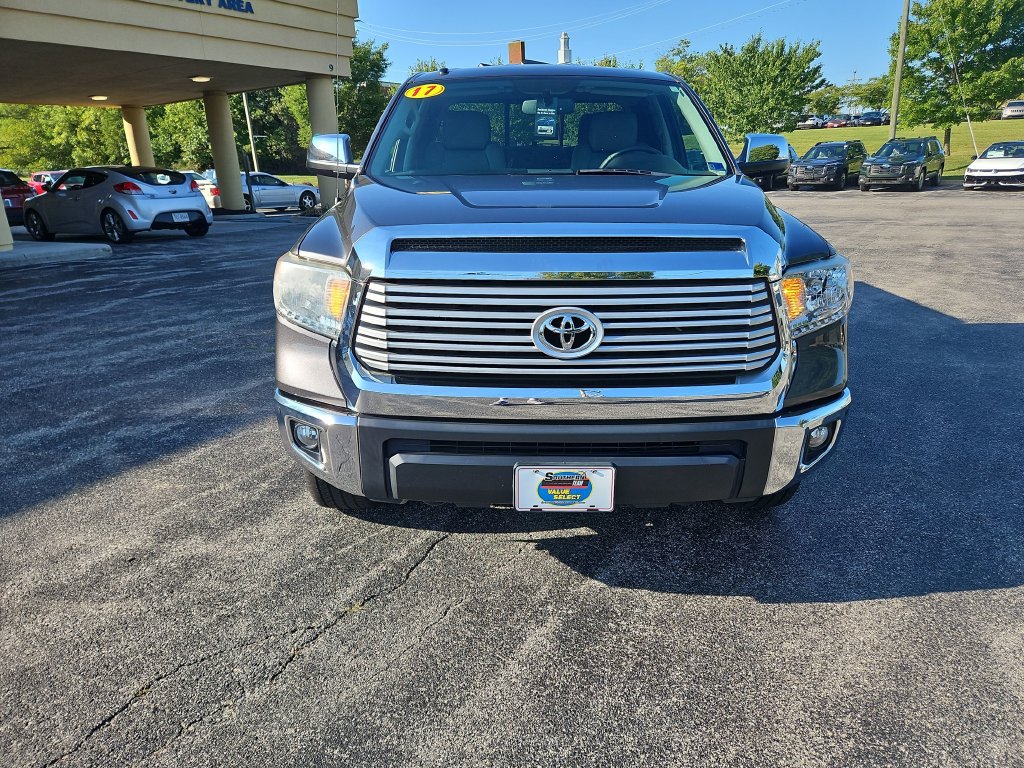 Used 2017 Toyota Tundra Limited w/ Limited Premium Package AWD/4WD image 9