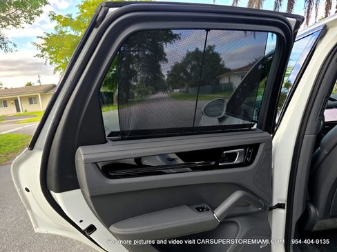 Used 2019 Porsche Cayenne image 59