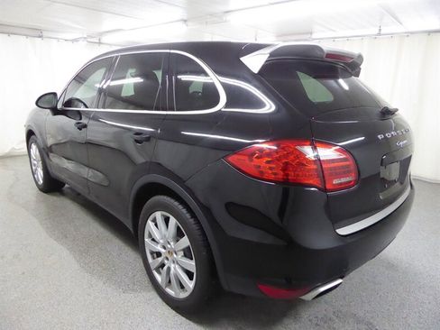 Used 2014 Porsche Cayenne AWD/4WD image 5