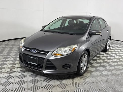 Used 2014 Ford Focus SE FWD image 9