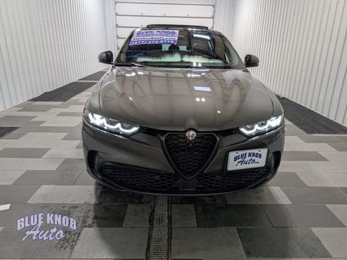 Used 2024 Alfa Romeo Tonale Veloce AWD/4WD image 6