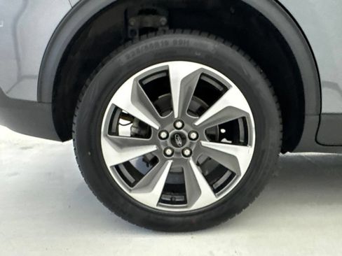 Used 2024 Ford Escape Platinum AWD/4WD image 10