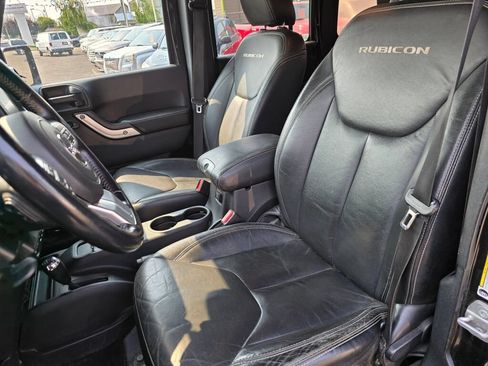 Used 2016 Jeep Wrangler Unlimited Rubicon AWD/4WD image 18