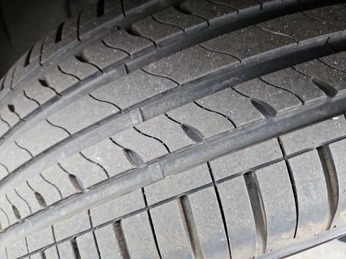 Used 2019 Buick Envision Essence image 36