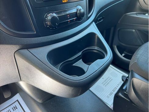 Used 2017 Mercedes-Benz Metris image 14