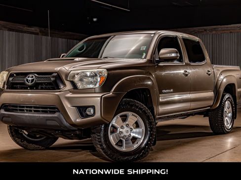 Used 2013 Toyota Tacoma PreRunner w/ TRD Sport Pkg image 4