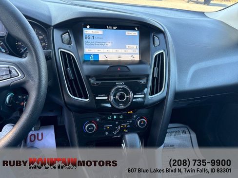 Used 2018 Ford Focus SEL FWD image 17