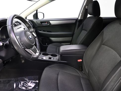 Used 2018 Subaru Outback 2.5i Premium AWD/4WD image 7