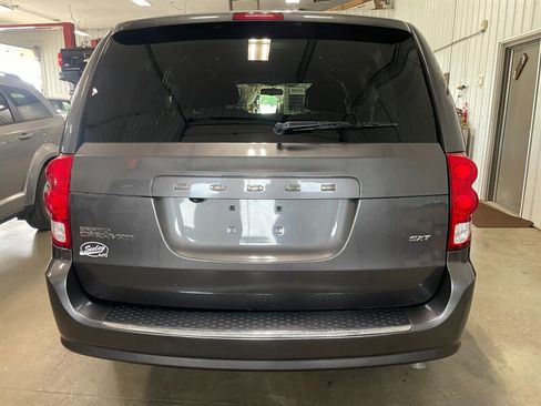 Used 2017 Dodge Grand Caravan SXT FWD image 7