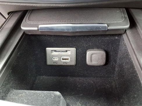 Used 2023 Cadillac XT4 Sport image 29