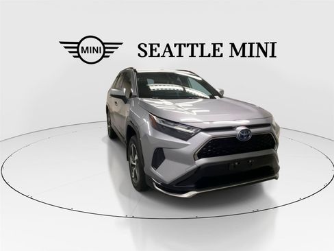 Used 2023 Toyota RAV4 SE w/ Weather & Moonroof Package AWD/4WD image 2