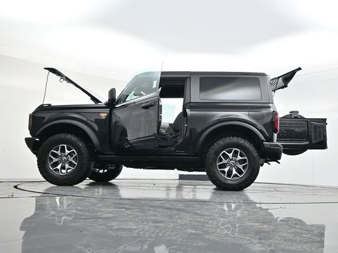 Used 2023 Ford Bronco Badlands image 52