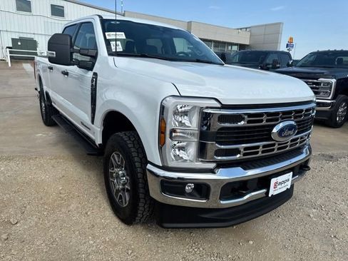 Used 2025 Ford F250 XLT w/ FX4 Off-Road Package AWD/4WD image 13