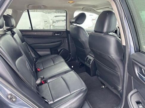 Used 2017 Subaru Outback 2.5i Limited image 13