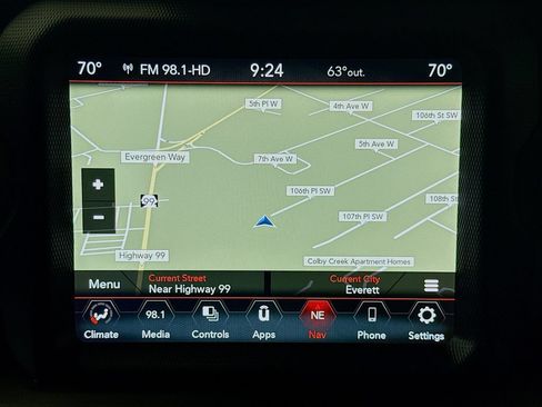 Used 2022 Jeep Wrangler Unlimited Sahara AWD/4WD image 15