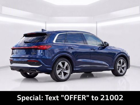 Certified 2025 Audi Q5 Prestige AWD/4WD image 8