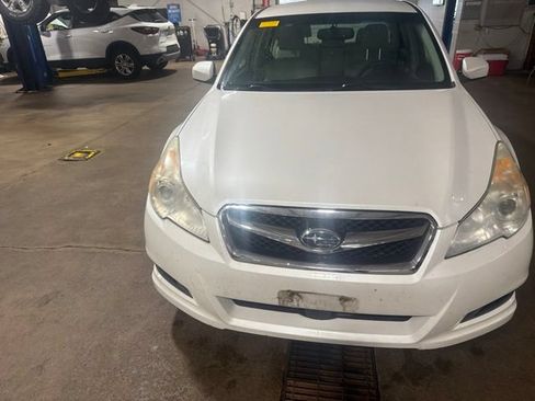 Used 2012 Subaru Legacy 2.5i Premium w/ All-Weather Pkg AWD/4WD image 13