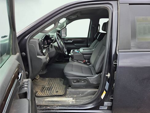 Used 2024 Chevrolet Silverado 2500 LT w/ Convenience Package AWD/4WD image 12
