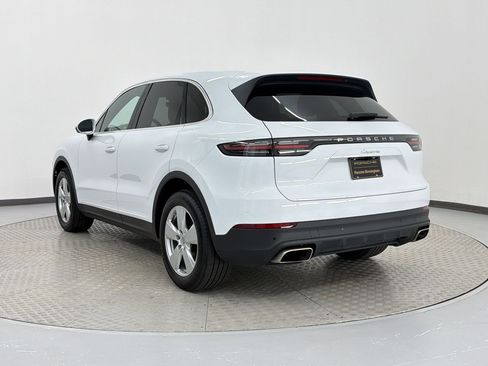 Certified 2022 Porsche Cayenne AWD/4WD image 3