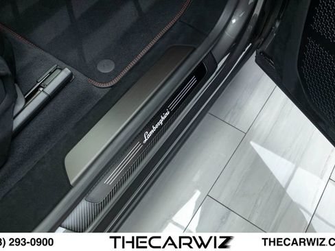 Used 2023 Lamborghini Urus Performante AWD/4WD image 99