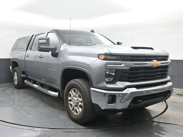 Used 2026 Chevrolet Silverado 2500 LT w/ All Star Edition AWD/4WD image 2