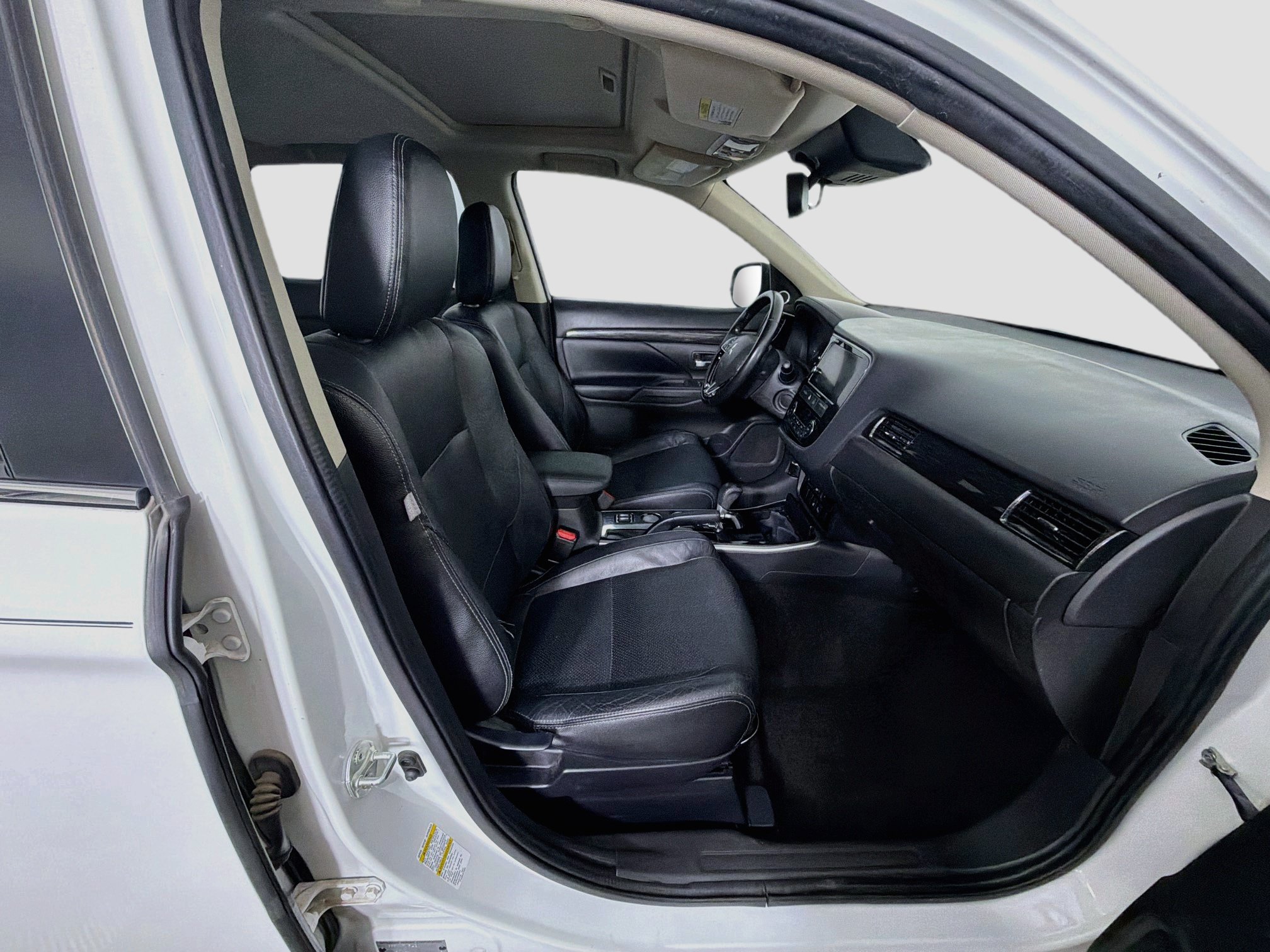 Used 2017 Mitsubishi Outlander SEL FWD image 33
