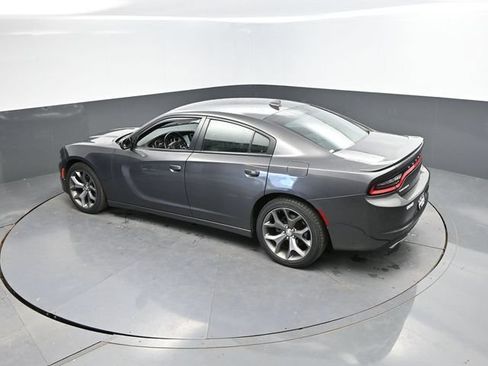 Used 2015 Dodge Charger SXT RWD image 41