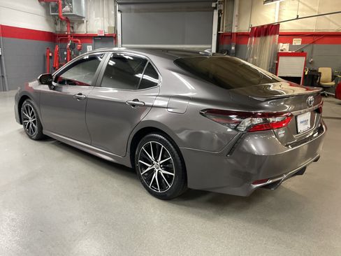 Certified 2023 Toyota Camry SE FWD image 8