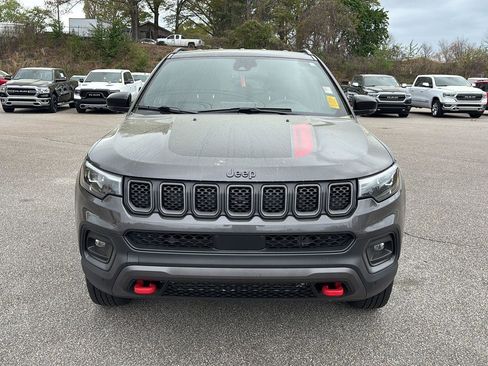 Used 2023 Jeep Compass Trailhawk w/ Trailhawk Elite Group image 2