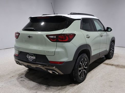 Used 2025 Chevrolet TrailBlazer ACTIV w/ Convenience Package image 2