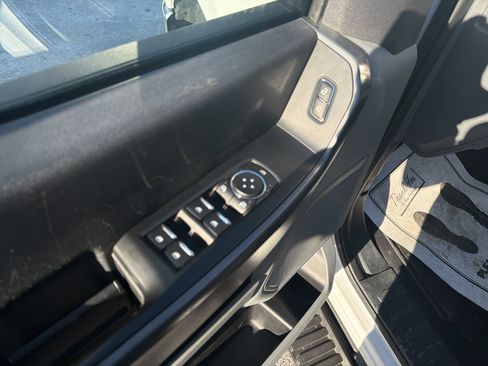 Used 2024 Ford F250 XLT image 16