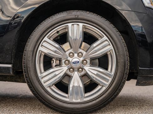 Certified 2023 Ford Expedition Platinum image 10