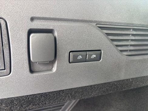 New 2026 Lincoln Nautilus Reserve w/ Jet Appearance Package image 7