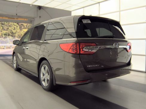 Used 2018 Honda Odyssey EX-L image 2