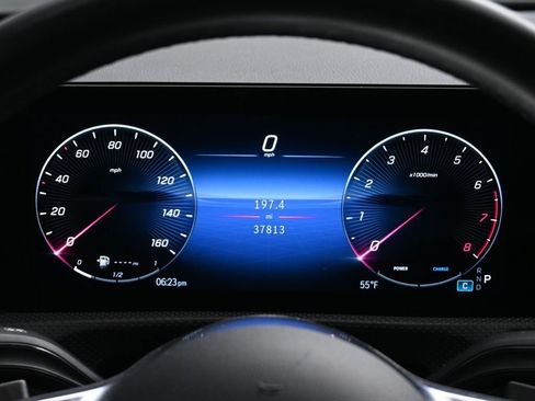 Used 2025 Mercedes-Benz CLA 250 4MATIC image 27