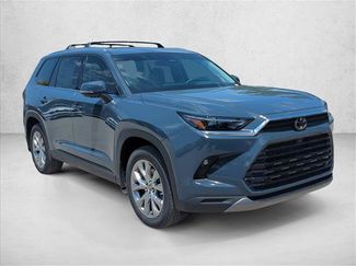 New 2026 Toyota Grand Highlander AWD video 3