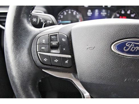 Used 2020 Ford Explorer Limited w/ Class III Trailer Tow Package image 19