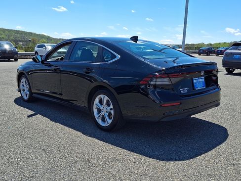 Used 2025 Honda Accord LX image 4