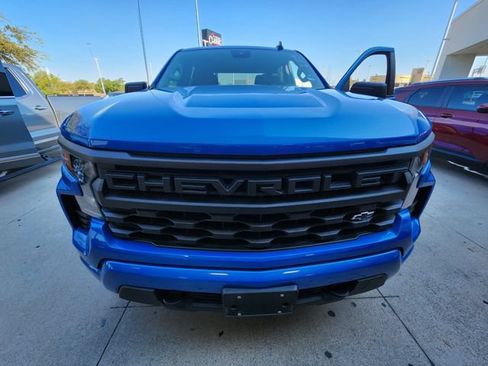 Used 2025 Chevrolet Silverado 1500 Custom w/ Turbomax Blackout Package AWD/4WD image 2
