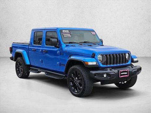 Certified 2025 Jeep Gladiator Sport image 28