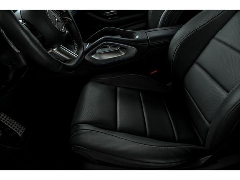 Certified 2025 Mercedes-Benz GLS 450 4MATIC image 11