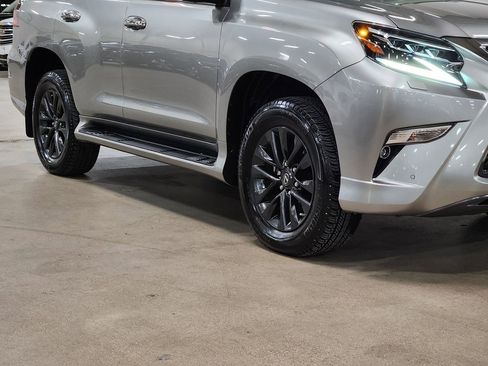 Used 2023 Lexus GX 460 Premium image 17