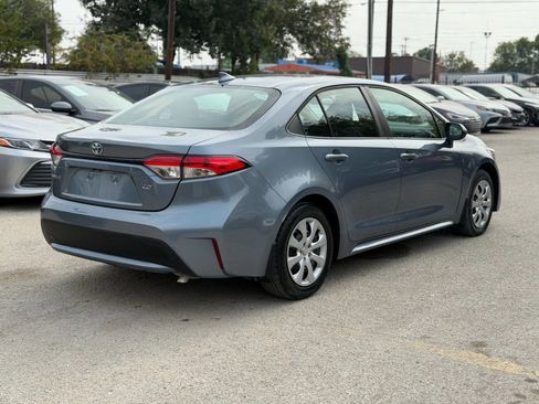 Used 2022 Toyota Corolla LE image 10